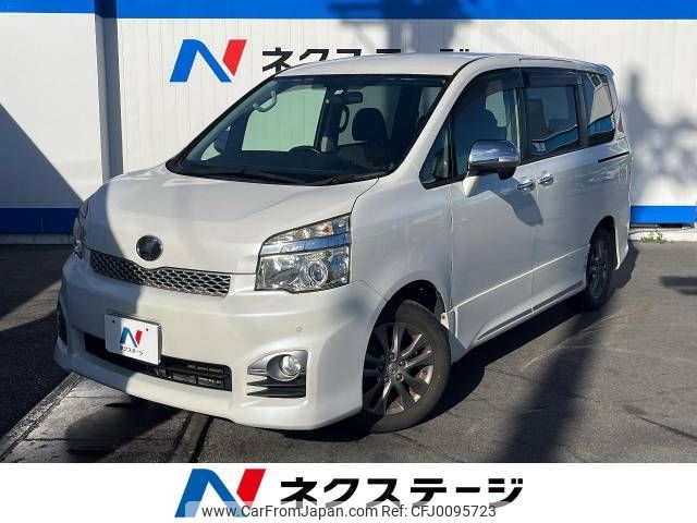 toyota voxy 2013 -TOYOTA--Voxy DBA-ZRR70W--ZRR70-0588255---TOYOTA--Voxy DBA-ZRR70W--ZRR70-0588255- image 1