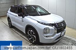 mitsubishi outlander-phev 2023 CFJ1802455