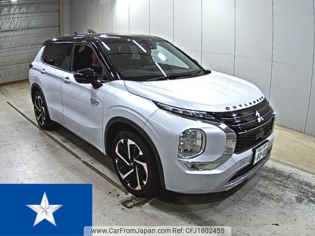 mitsubishi outlander-phev 2023 CFJ1802455 image 1