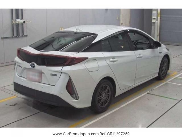 toyota prius-phv 2022 quick_quick_6LA-ZVW52_3214933 image 2