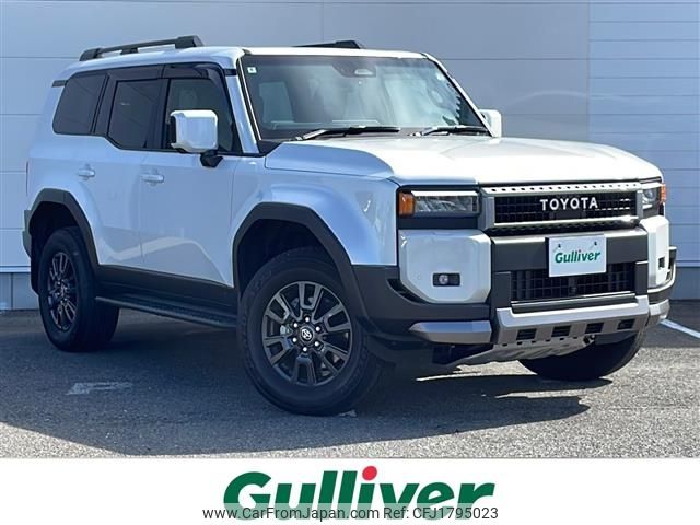 toyota land-cruiser-wagon 2024 CFJ1795023 image 1