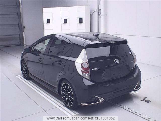 toyota aqua 2014 -TOYOTA--AQUA NHP10-2372427---TOYOTA--AQUA NHP10-2372427- image 2