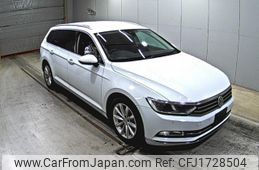 volkswagen passat-variant 2017 CFJ1728504