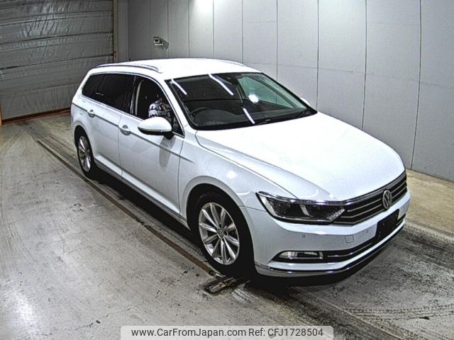 volkswagen passat-variant 2017 CFJ1728504 image 1