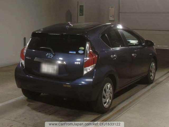 toyota aqua 2015 CFJ1633122 image 2