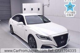 toyota crown 2018 CFJ1704335