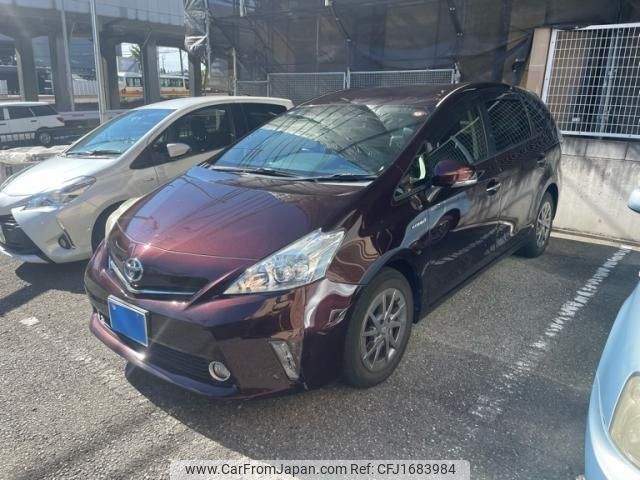 toyota prius-α 2014 CFJ1683984 image 2