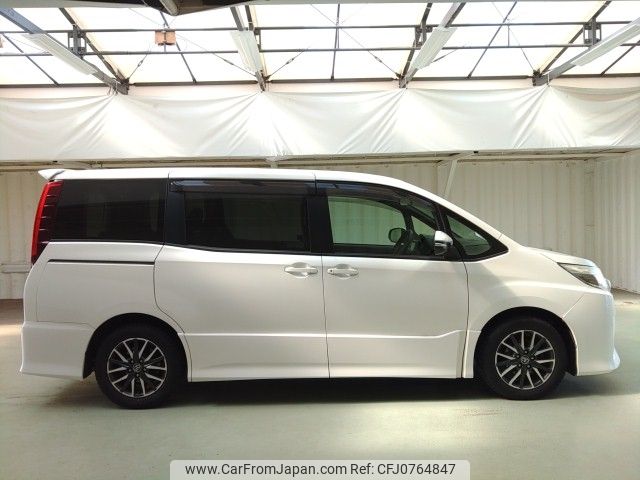 toyota noah 2015 ENHANCEAUTO_1_ea294854 image 2