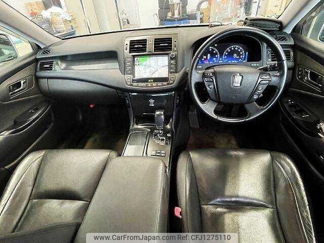 toyota crown 2009 504928-930777 image 1