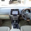 toyota land-cruiser-prado 2021 25522403 image 29