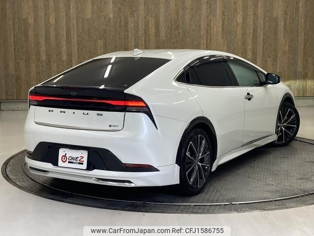 toyota prius 2023 CFJ1586755 image 2