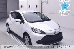 toyota aqua 2022 CFJ1670236