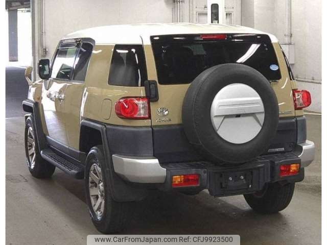 toyota fj-cruiser 2016 CFJ9923500 image 2