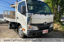 hino dutro 2013 CFJ7017566