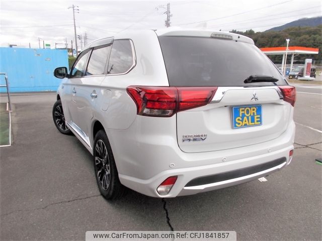mitsubishi outlander-phev 2015 CFJ1841857 image 2