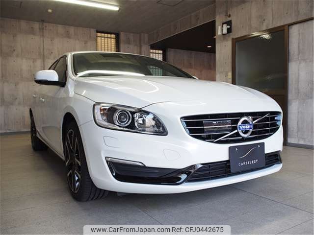 volvo v60 2017 -VOLVO--Volvo V60 LDA-FD4204T--YV1FWA8RDH2372378---VOLVO--Volvo V60 LDA-FD4204T--YV1FWA8RDH2372378- image 2