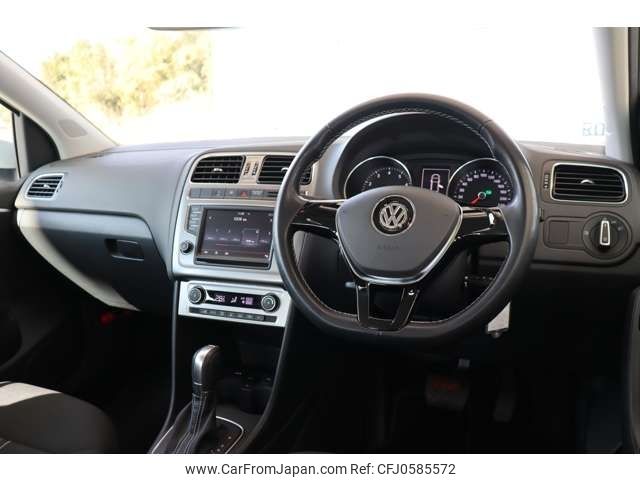 volkswagen polo 2015 -VOLKSWAGEN--VW Polo DBA-6RCJZ--WVWZZZ6RZFY286830---VOLKSWAGEN--VW Polo DBA-6RCJZ--WVWZZZ6RZFY286830- image 2