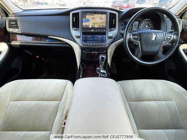 toyota crown 2015 504928-928131 image 1