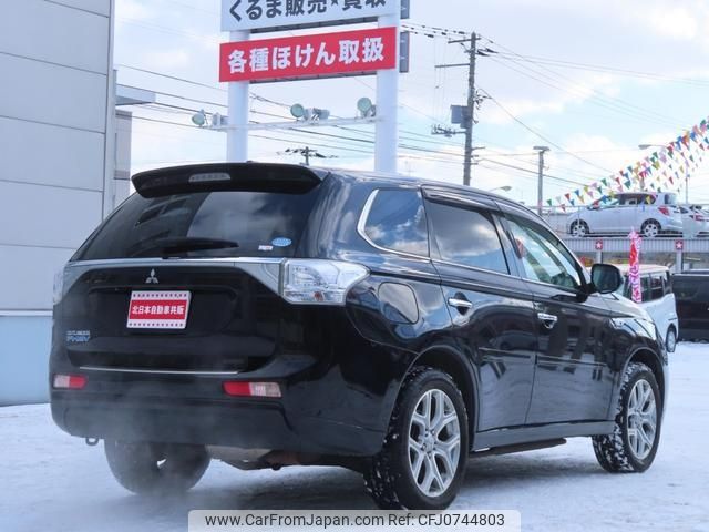 mitsubishi outlander-phev 2013 -MITSUBISHI--Outlander PHEV GG2W--0008837---MITSUBISHI--Outlander PHEV GG2W--0008837- image 2