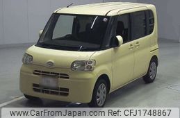 daihatsu tanto 2011 CFJ1748867