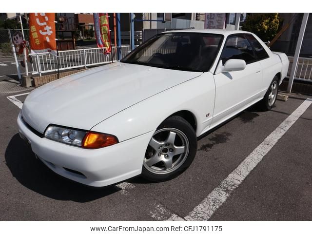 nissan skyline 1992 CFJ1791175 image 1