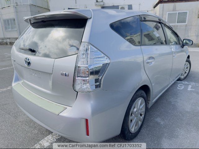 toyota prius-α 2012 CFJ1703352 image 2