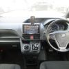 toyota voxy 2015 quick_quick_ZWR80G_ZWR80-0125264 image 3
