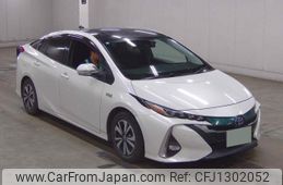 toyota prius-phv 2017 quick_quick_DLA-ZVW52_ZVW52-3018945