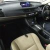 lexus ct 2018 quick_quick_DAA-ZWA10_ZWA10-2324780 image 6