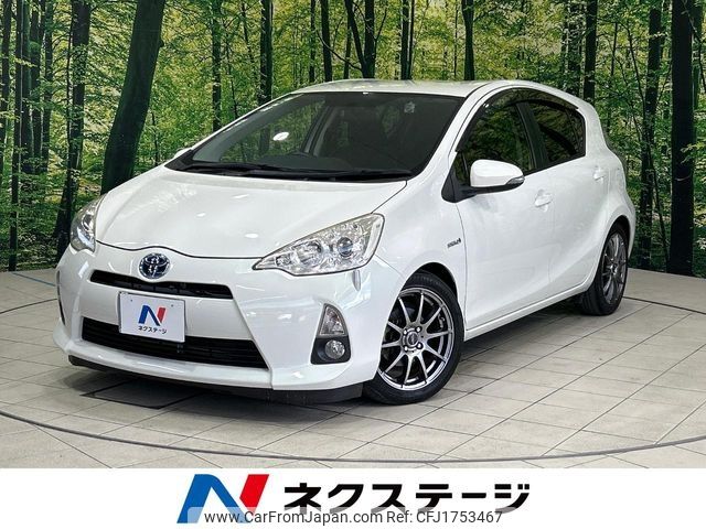 toyota aqua 2012 CFJ1753467 image 1