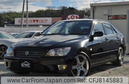 toyota-altezza-2004-9867-car_7ccfe6cf-5bef-49d8-94f8-331c5f325d98