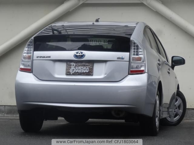 toyota prius 2010 CFJ1803064 image 2