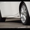 lexus is 2017 CFJ1643288 image 16
