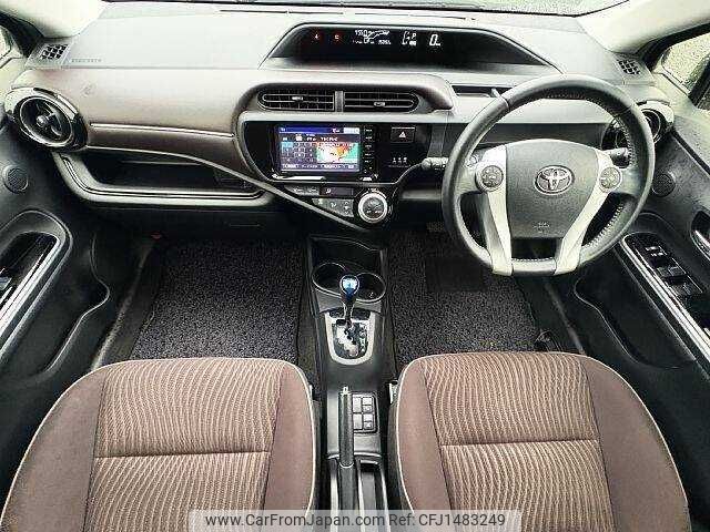 toyota aqua 2016 CFJ1483249 image 1