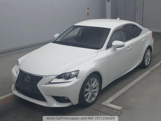 lexus is 2015 quick_quick_DAA-AVE30_5051384 image 2