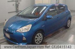 toyota aqua 2013 -TOYOTA--AQUA NHP10-6233354---TOYOTA--AQUA NHP10-6233354-