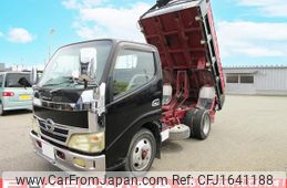 hino dutro 2006 CFJ1641188