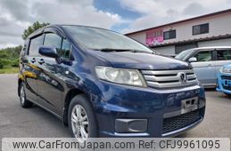 honda freed-spike 2011 GOO_JP_700090373030240702003