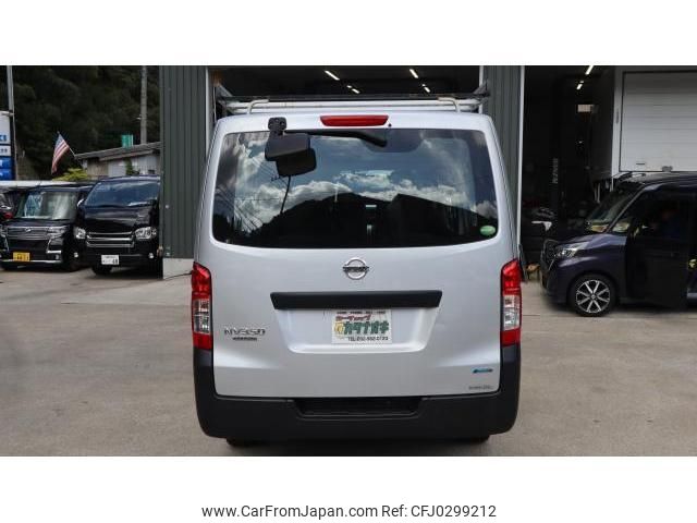 nissan nv350-caravan-van 2013 quick_quick_LDF-VW2E26_VW2E26-008148 image 2