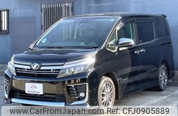 toyota voxy 2017 quick_quick_ZRR80W_ZRR80-0295939