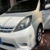 toyota isis 2011 CFJ1683980 image 1