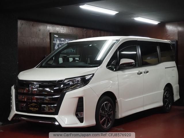 toyota noah 2018 GOO_JP_700100243030230304004 image 1