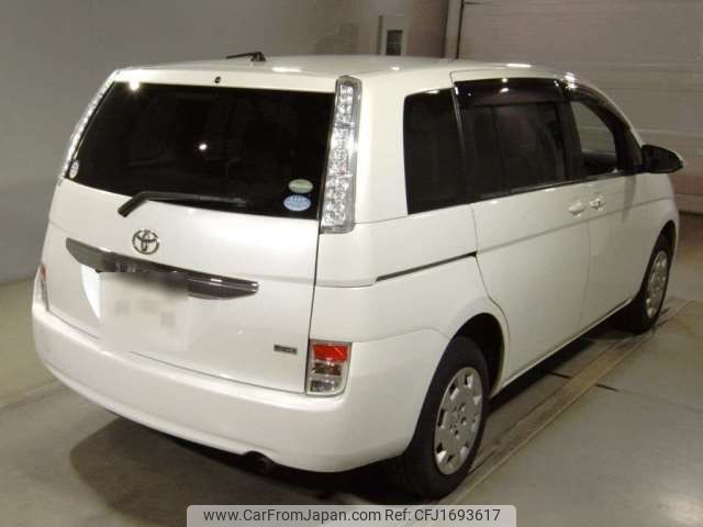 toyota isis 2016 CFJ1693617 image 2