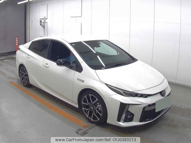 toyota prius-phv 2018 quick_quick_DLA-ZVW52_ZVW52-3102160 image 1