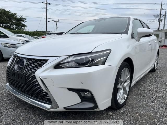 lexus ct 2018 quick_quick_DAA-ZWA10_ZWA10-2335036 image 1