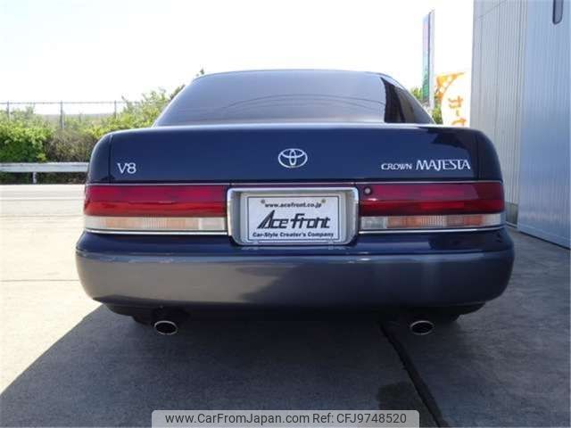 1994 Toyota Crown Majesta E-UZS141 - Car Price $4,713