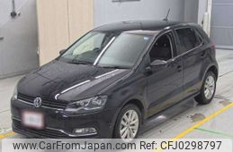 volkswagen polo 2017 -VOLKSWAGEN--VW Polo 6RCJZ-WVWZZZ6RZHU101803---VOLKSWAGEN--VW Polo 6RCJZ-WVWZZZ6RZHU101803-