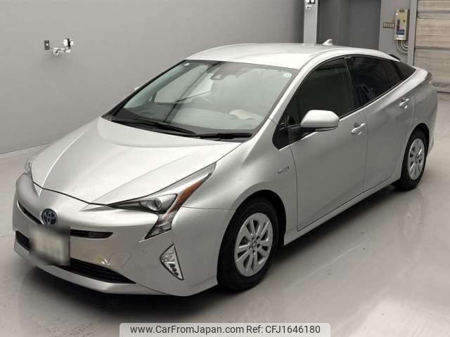 toyota prius 2017 CFJ1646180 image 1