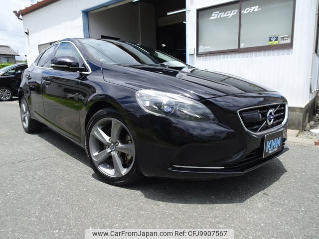 volvo v40 2013 quick_quick_MB4164T_YV1MV485BE2079366 image 1