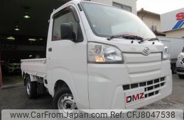 daihatsu-hijet-truck-2016-7307-car_7d6b5d4b-7b79-4155-8a1a-5fb5a9b58a2d
